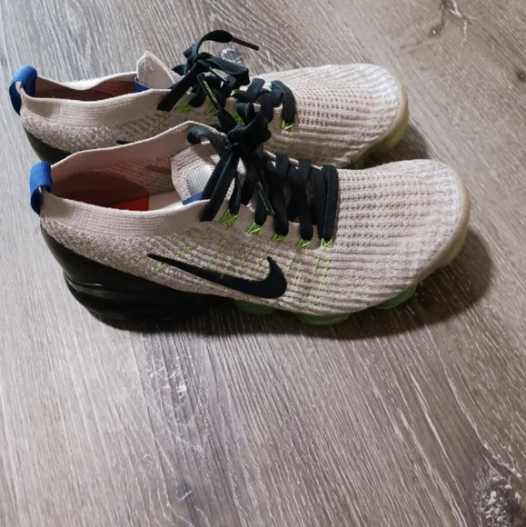 Nike Air Vapormax flyknit 3 size 9 - Picture 2 of 5
